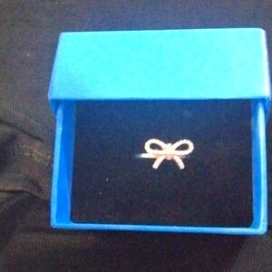 925 Vermeil Bow Ring......Sz 6